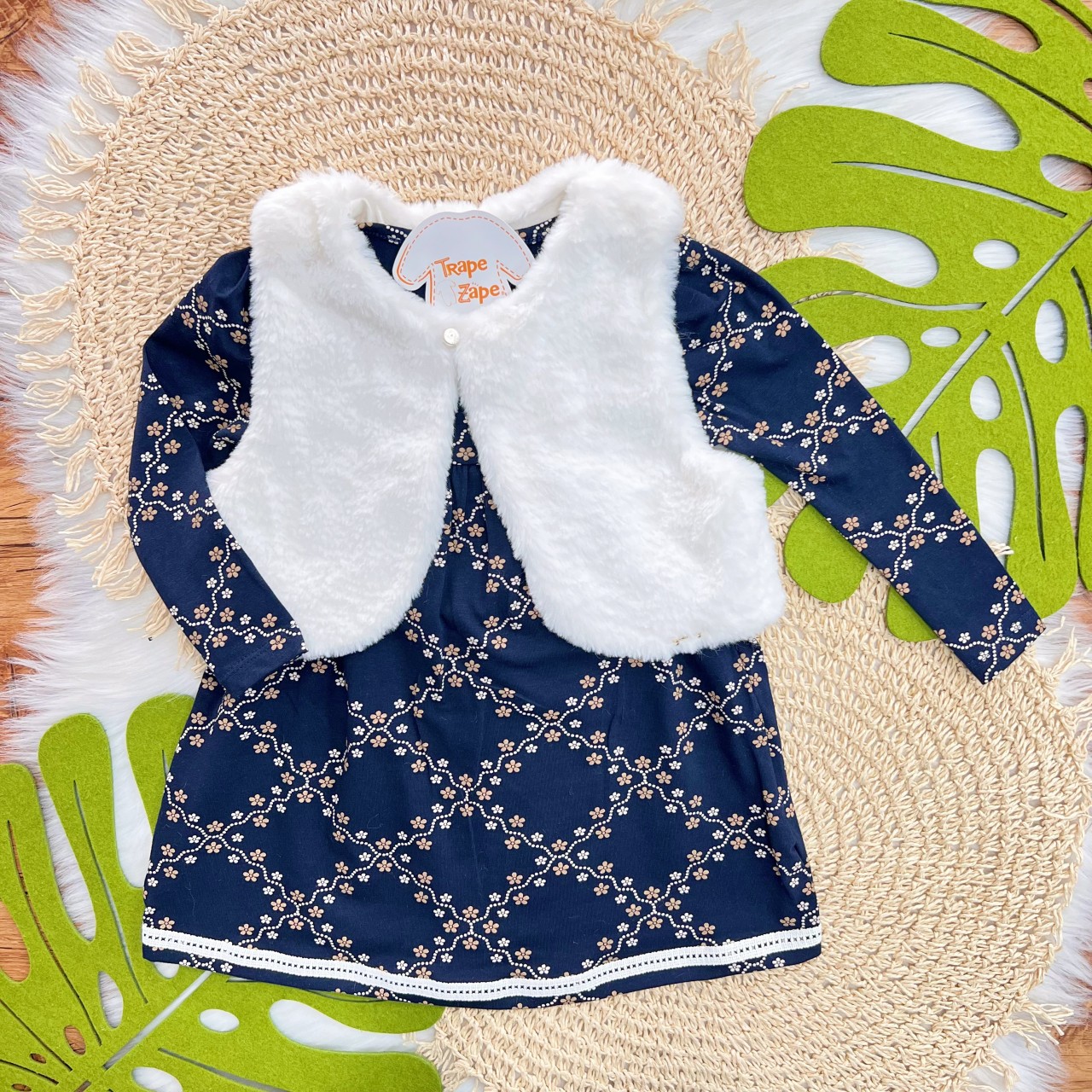 Vestido Manga Longa Mini Flores e Colete de Pelinho - Azul